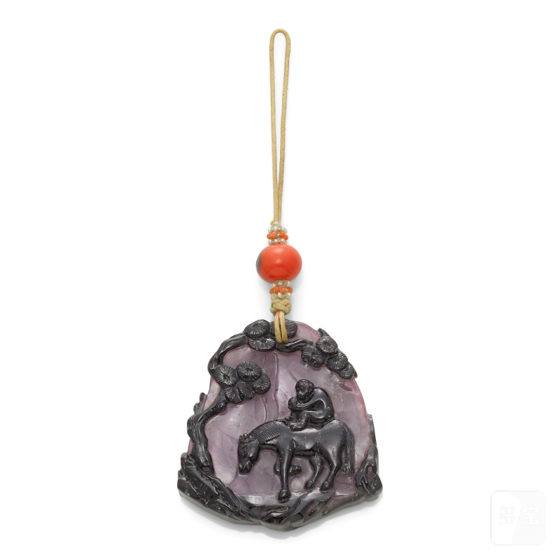 清 雙色碧璽雕馬上封侯珮 | A CARVED BICOLOR TOURMALINE 'HORSE AND MONKEY' PLAQUE
